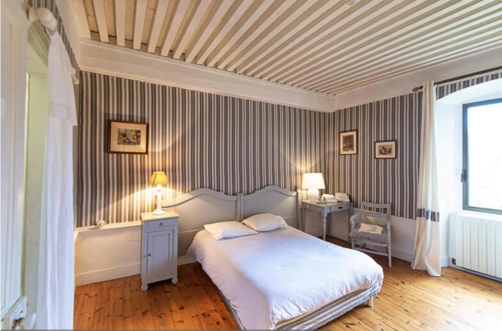 Manoir Majestueux A Satillieu Avec Piscine Privee Esterno foto